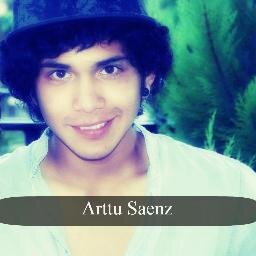 Hola soy Arttu Saenz y es todo.
ASHUNHGBD 
-El pequeño delfín.