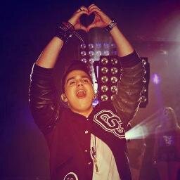 Eu te  amo muito  @luansantana  estarei sempre com vc luanete ate fim!!!!!  
                               Te Vivoo Luan Santana♥♥♥