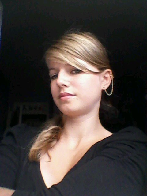 ManonSheona's profile picture. 