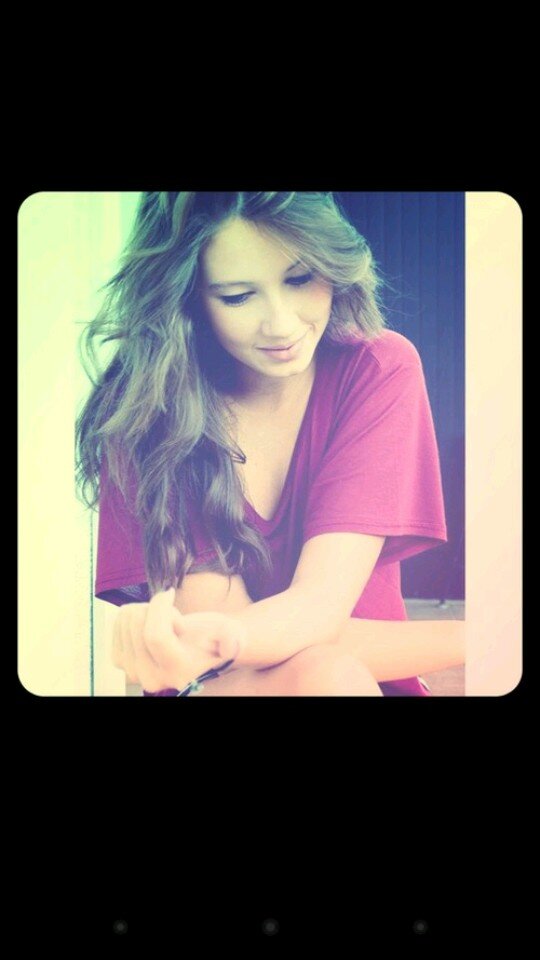 xBeautyOrNott_'s profile picture. 