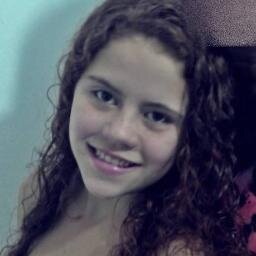 Adiciona no Facebook : Edlla Gomes . Naamorando :)