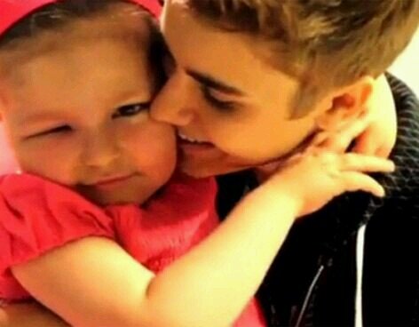 This is a free follow go follow @ImJoseHercules my real account im a boy belieber and I do follow back beliebers lovatics ect except for directioners