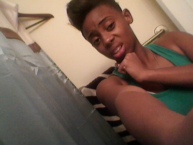 im a young succeful women,my biz is call Royal Deserts for Royal people