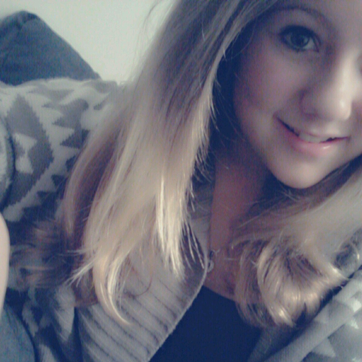 13 years old girl  lovee is too enjoy.