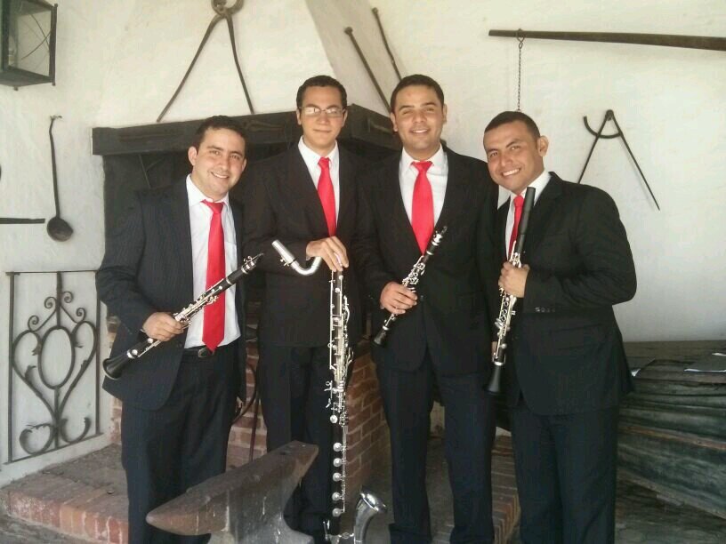 'Lacustre' Cuarteto de Clarinetes. Maracaibo, integrado por @MiguelBravoE @Robrtosky @JorgeADiezR @juanaletv