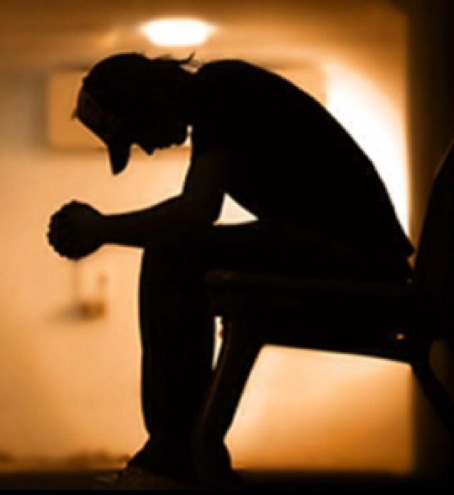 gunesingolgesii's profile picture. Yaptığım hiçbir şeyden ben sorumlu değilim.  by the way, responsibility isn't a game. |||||| tiyatral manifest
- Korkuyor musun?
+ Korkmuyorum.