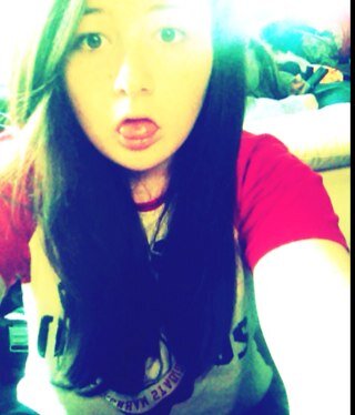 hey my names Mollie:P i love music! I sing and play guitar, follow, i follow back:) :P x