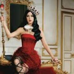 Yo soy KatyCat, Katy es mi diosa y mi inspiracion, me gusta socializar, Sigueme y te sigo!.... Mis amores aparte de Katy Perry son : Avril Lavigne, Demi Lovato.