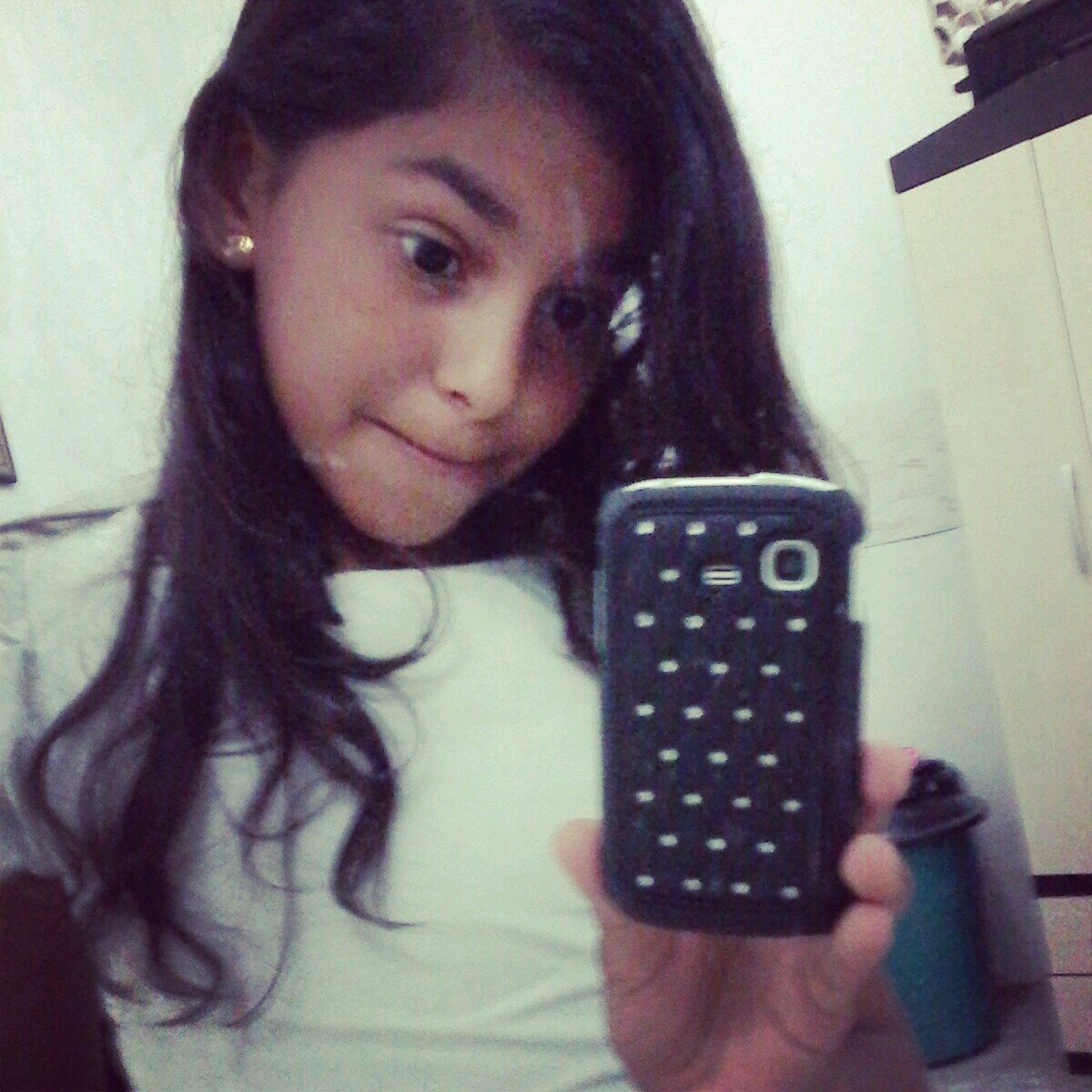 WhatsApp : 89004133