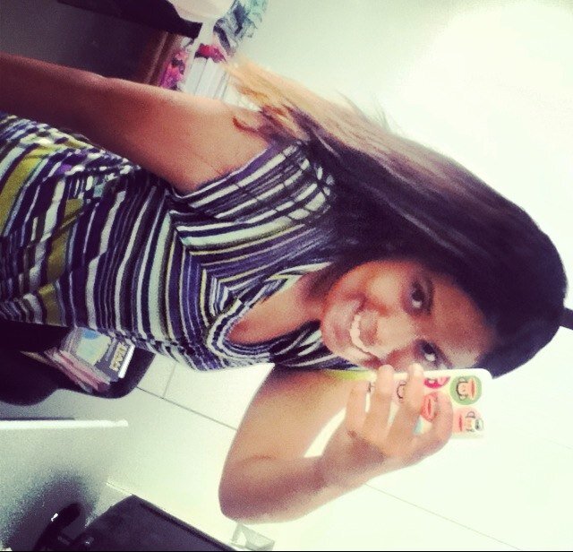Filha de Deus e feliz!!!! 
✌ instagram : manuelaribeiro_