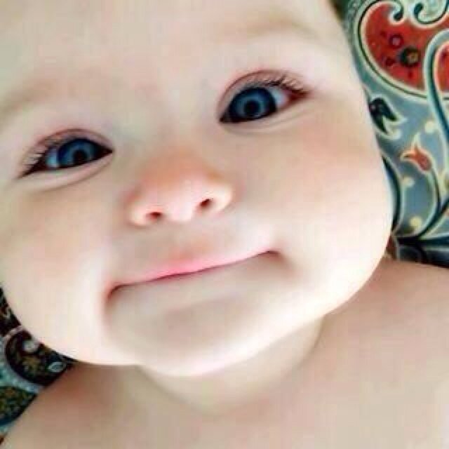 im Rebecca Elizabeth Styles. im only a few days old. my daddies are @harry_e_backup and @LouieKitten1