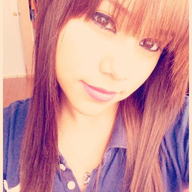 Instagram- yadiraperales