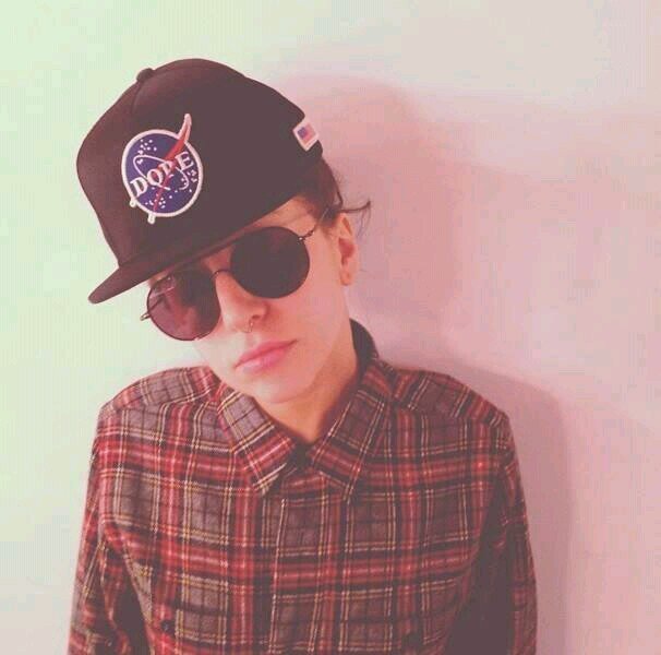 ¡No Me Sigas Bebe! Sigue a @ILoveMyidolgaga te dara fback sin que lo pidas :3 gracias por leer princesa