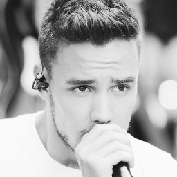 since your reading this why not follow @ziam_xo 

she follows back tbh