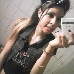 follow me and I follow♥