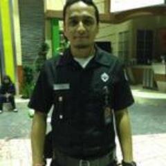 SINDI DWI PUTRI *pelajar SMPN 31 SBY*idola @AKBAR_se7en