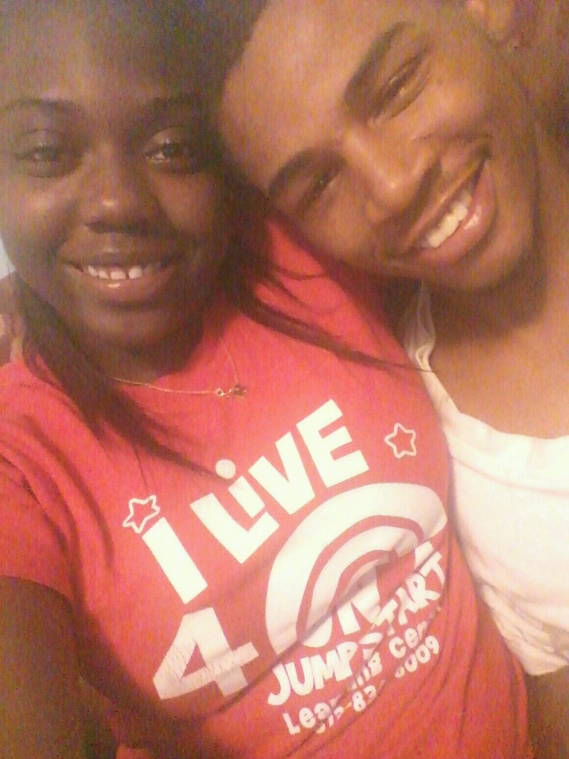 FMOI @__Deloressssss , #TeamDS #LakersFann , you will NEVER catch me w/o @Ssecond_Chance »»Who said Darkskinned girls aren't pretty