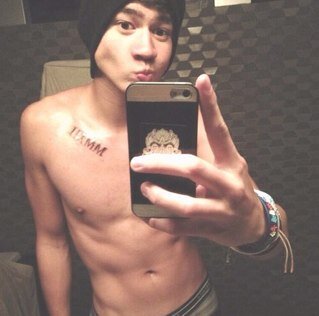 Just here to help people stay determined for their Calum follow, ilysm ♡ @calumsmile_ ♡