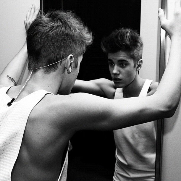 @justinbieber follows 09/25/12. #BelieveTour Puerto Rico 10/20/13. ily justin.