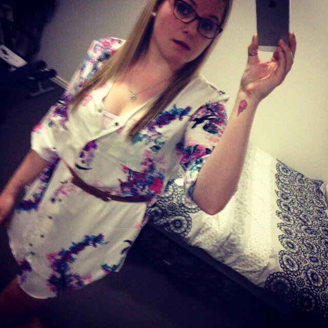 elliemae_21's profile picture. I have a cat. Just one... 
That is all. 
Instagram @elliemae_21 
You can see my cat there...