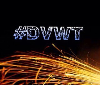 Add #firework in every single tweet // #vuurwerk #jaarwisseling