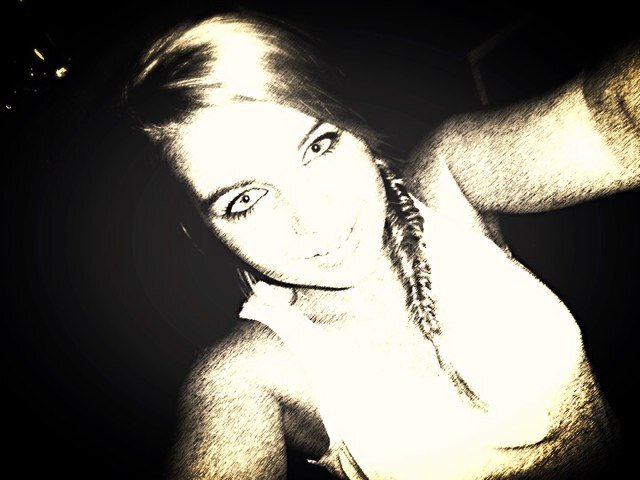 ainhoaknowles's profile picture. BEYONCÉ. Intento de periodista y bailarina en potencia. R&B 20/8. Fotografia y moda entre otros. Freedom. Dance or die.