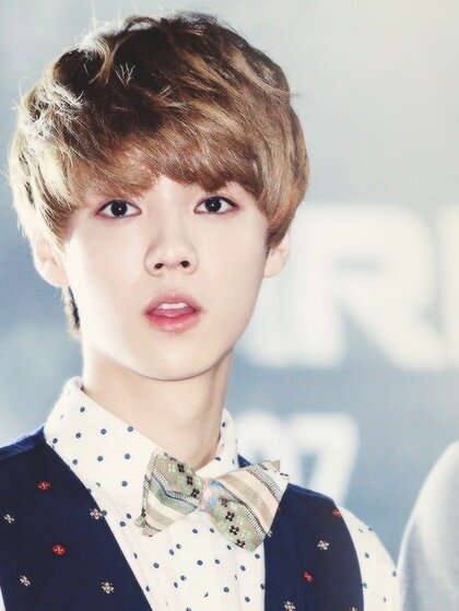 ผม EXO เสี่ยวลู่หานครับ กวางน้อยแสนน่ารักแห่งEXOมารู้จักกันซิฮะ ฟอลวันนี้แถมฟรีหัวใจกวางน้อยนะครับ