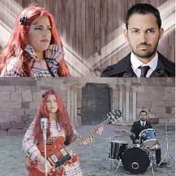 Eny&John Ya esta en Youtube el vídeo clip LLOROdirector: Ian Padrón. Eniley y Johnlí Menéndez, hermanos músicos nacidos en Cuba.