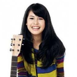 mauranathasya's profile picture. 