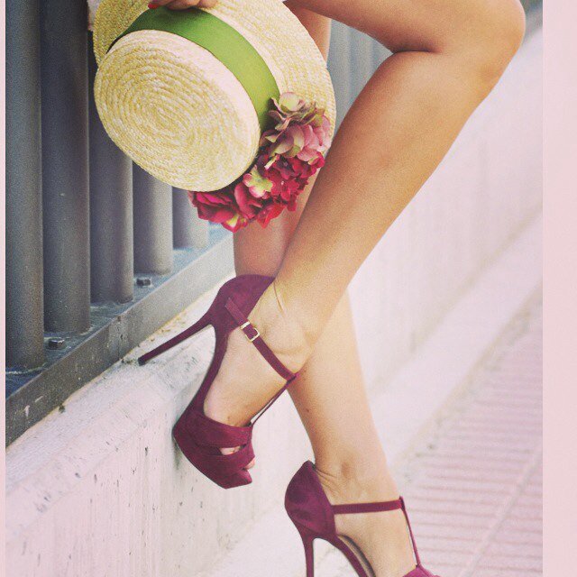 diseñadora!&estilista,personal shopper,Fashion Blogger!!!,apasionada de la moda!!! & english teacher