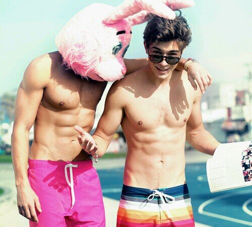 Do you like this? Than Retweet! ♥