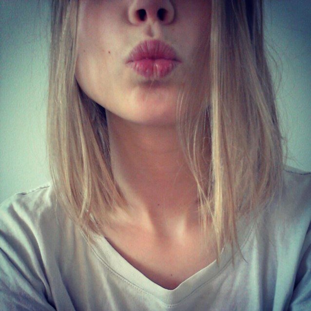 Girl, 20, Copenhagen. loves coffee, fun, fridays, drinks and shoes