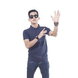 Vocalist of Esta Band, Song Writer and Musician from Payakumbuh SUM-BAR. Music is My Life. @Esta_Band1 with genre Pop Alternative