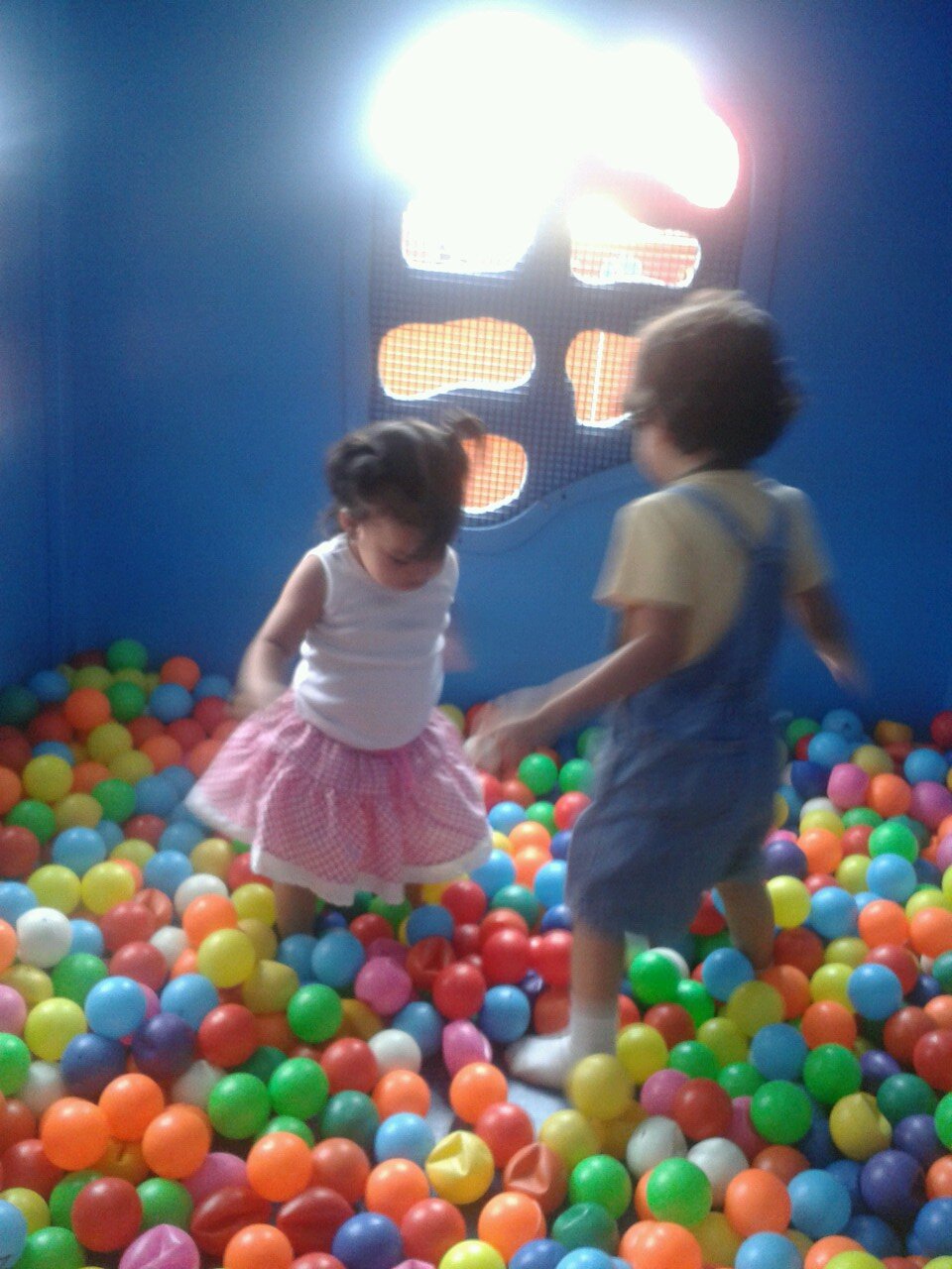 Ingeniero de Sistemas..... Padre de un bello hijo y dos princesas hermosas..barcelonista hasta la eternidad, amo a mi familia