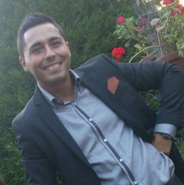 caprada83's profile picture. Ingeniero en Informatica