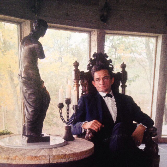 rare photos and interesting facts about one of the best performers who ever lived. this is a fan page. J. R. Cash, 1932-2003.