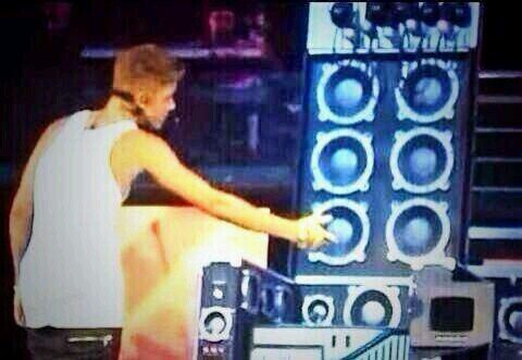 ProjectOLLG101's profile picture. im Saida im 17 I Really love Justin I am a BELIEBER I want To become ollg someday I #BELIEVE and I will fight for My dreams To come true i #neversaynever