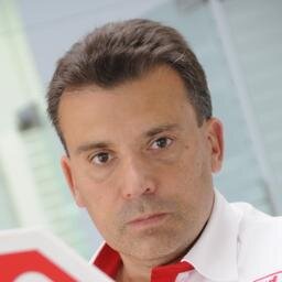 Journalist connected with automotive industry, motorsport since 1993. This is my personal view...