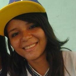 Tenho 16 aninhos,sou muito chata,bastante sincera,amo ouvir RAP,sou durminhoca,tenho ciumes de tudo q é meu. face http://t.co/6ol7FdVRLZ