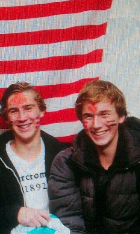Als een Ninja over straat. Daarom #TeamNinja #Backstabber #Wolfpack #Huiskamer