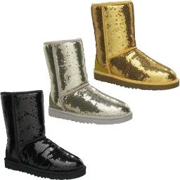 Starbucks, sparkly uggs, and yoga pants are perff

*You're.