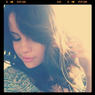 Dona do tt @2_meta  amo muito Selena gomez e Justin Bieber mas n gostava do Jelena....