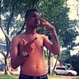 A vida passa num simples piscar de olhos.. só não percebe quem passa despercebido ♪