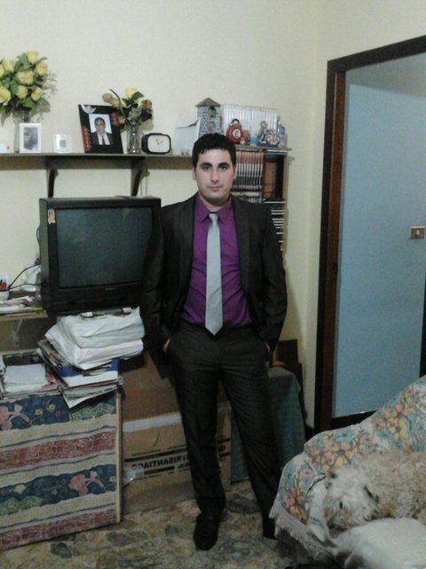 Soy un chico interesante pero demasiado loco :)).