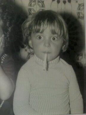 Após tentar suicídio eu menti. Estou doente. Sou doente. Desculpem-me muito. Vou me tratar num psiquiatra. E volto quando me sentir melhor.