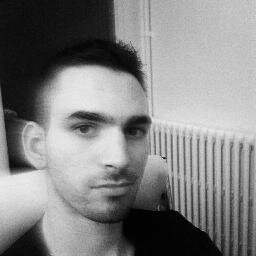 #Web #Designer - #Creative #Developer - Actuellement étudiant à Paris.