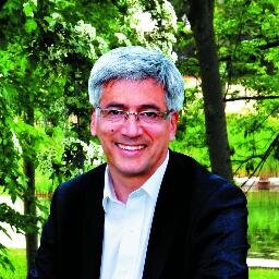 Elu de Thiais de 1983 à 2014. Président de groupe Conseil Departementale du Vel de Marne jusqu'au mois d'Avril 2014.