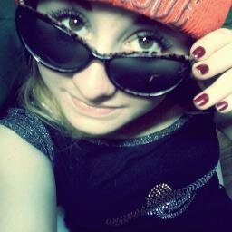Quem se descreve se limita !