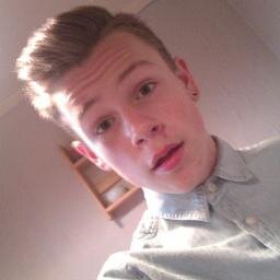 Follow me iyy,