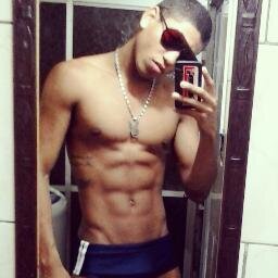 Brazil, Manaus AM / Modelo / 22 anos / Atleta / Escorpiano / Estudante de Administração.